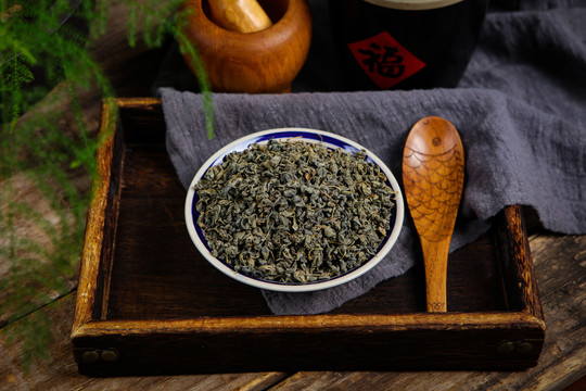 春茶吐新绿茶香引客来(图1)